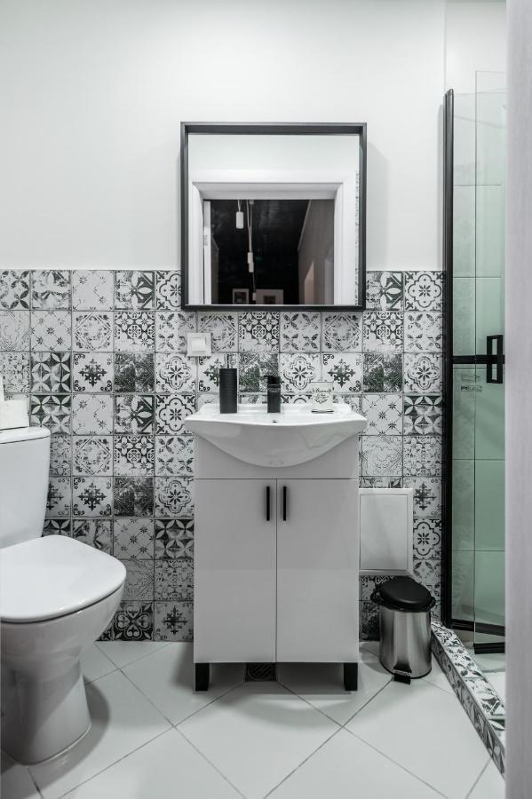 New Black & White - 2Bdr Apartment With Balcony Sofia Exterior photo